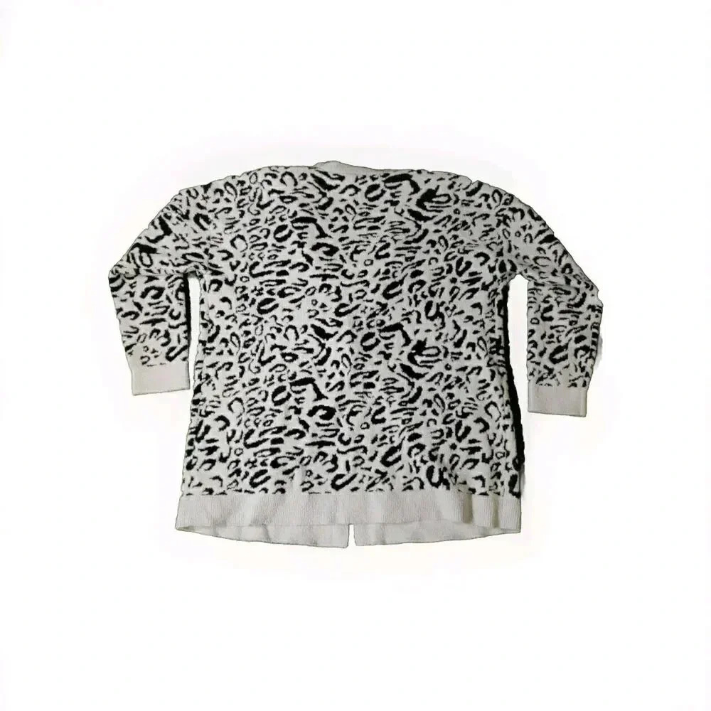 Chico's Snow Leopard Print Cardigan 2 Pockets Fuzzy Longline Knit Sweater - Picture 2 of 6